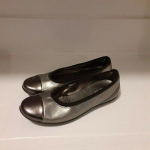 Primigi Vera Pelle ballet two tone pewter silver ballet flats flaw